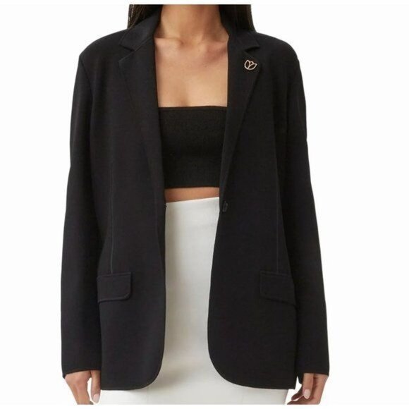 Dodiee Iman Knit Blazer in Navy Blue - Picture 2 of 7